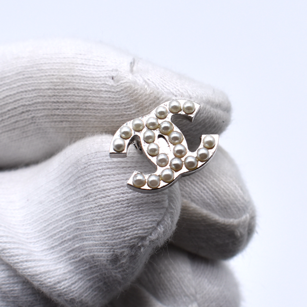 Vintage Chanel CC Pearl Clip Earrings