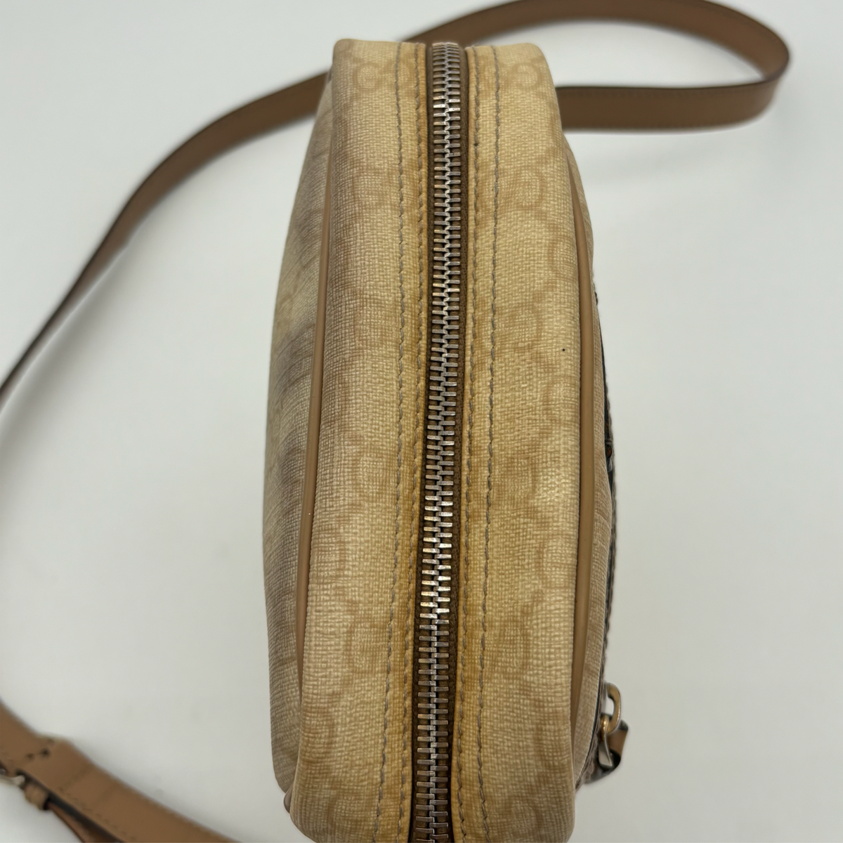 Vintage Light Beige Gucci Crossbody Bag