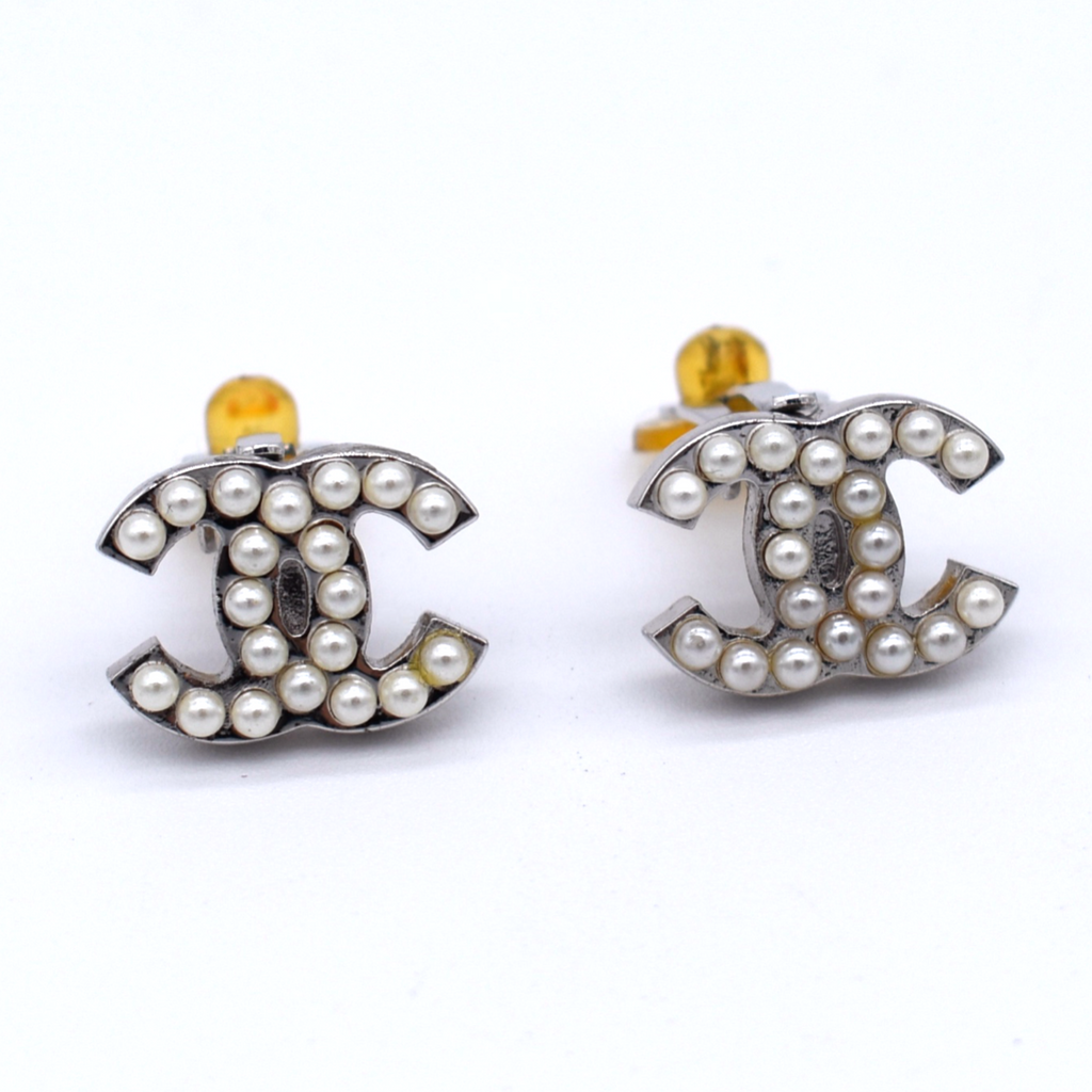 Vintage Chanel CC Pearl Clip Earrings
