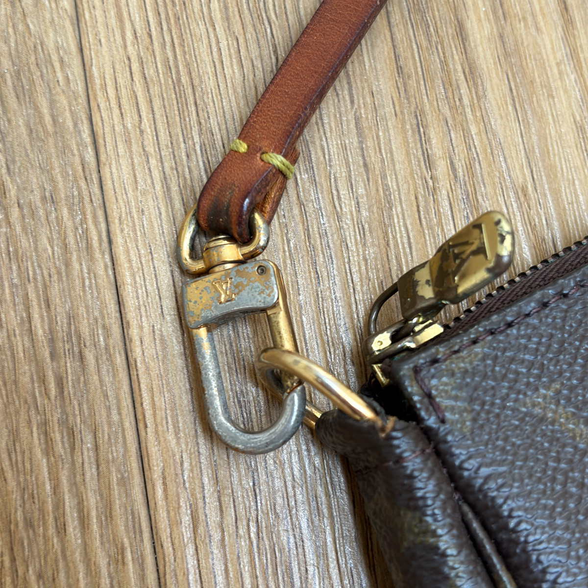 Vintage Louis Vuitton Monogram Pochette Shoulder Bag