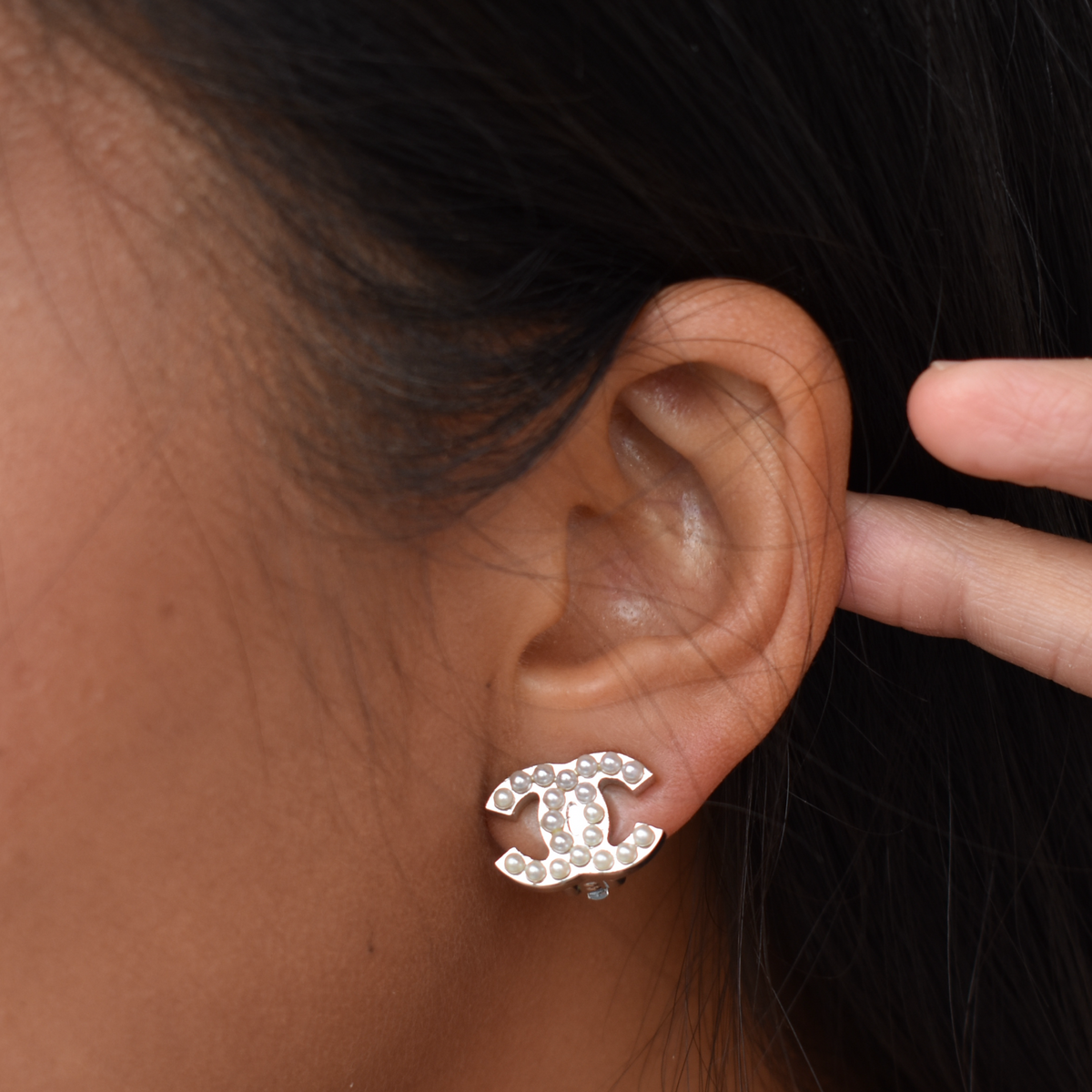 Vintage Chanel CC Pearl Clip Earrings
