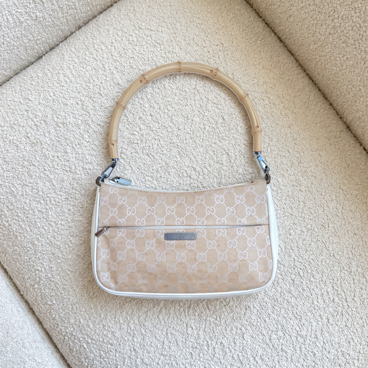 Vintage Beige Gucci Bamboo Shoulder Bag