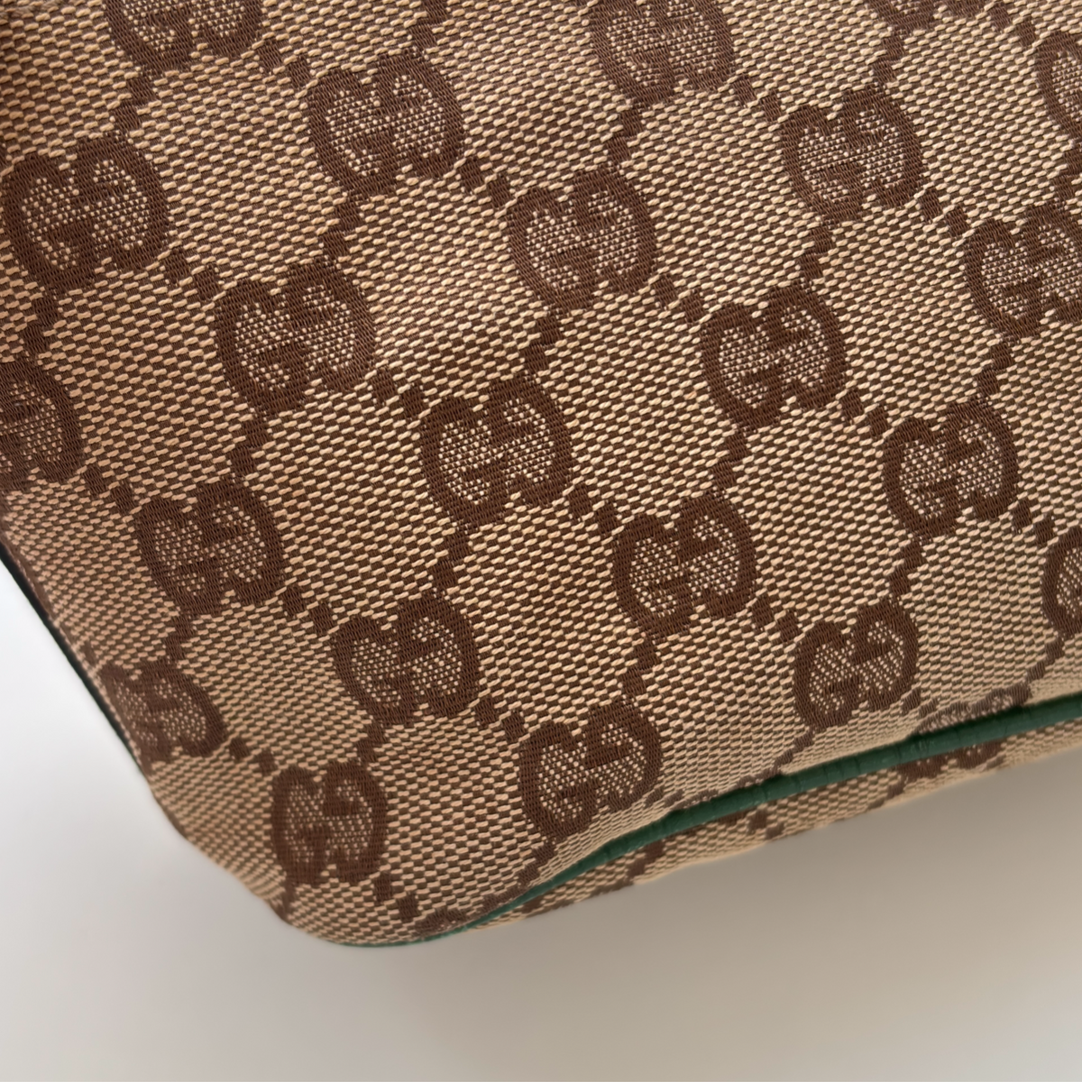 Vintage Beige Gucci Boat Bag